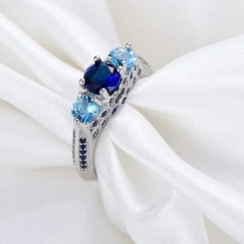Two-toned Blue and Sapphire Ring